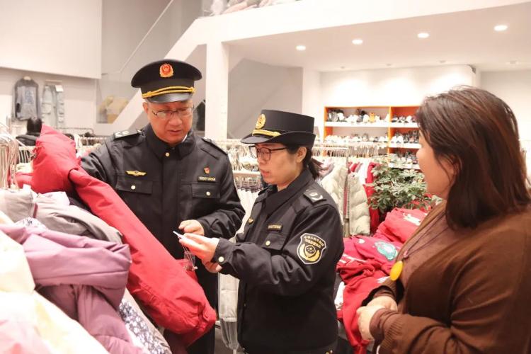 鄒平市市場監管局：強化監管“不缺位” 嚴把節前“安全關”(圖5)
